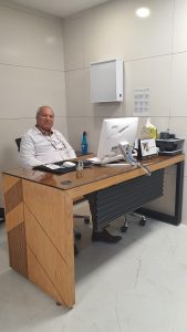 علاج حصى الحالب بدون جراحة في إيران، تفتيت الحصى بالموجات الصادمة، مركز الدكتور فرهادي مشهد، إزالة حصى الحالب، ESWL إيران
